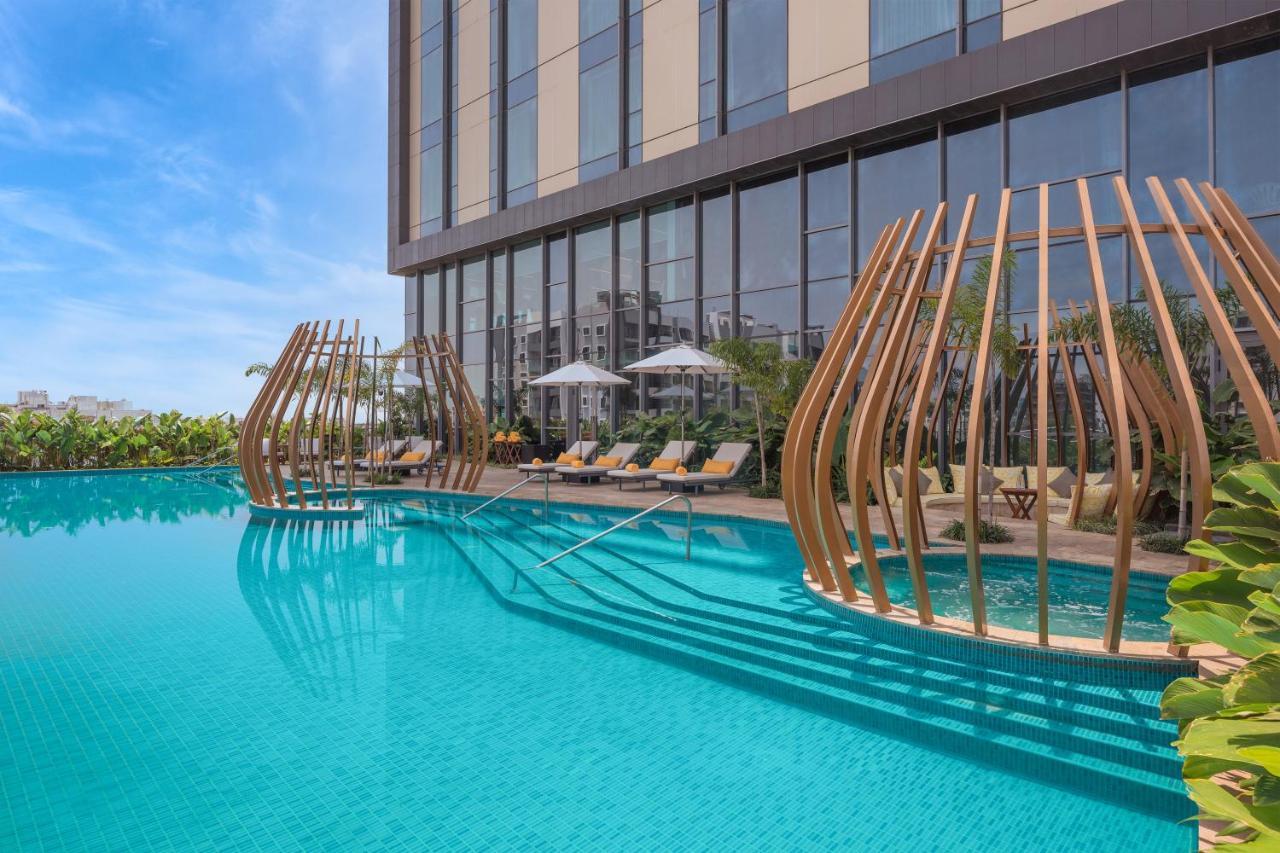 Radisson Blu Hotel & Spa, Nászik Kültér fotó