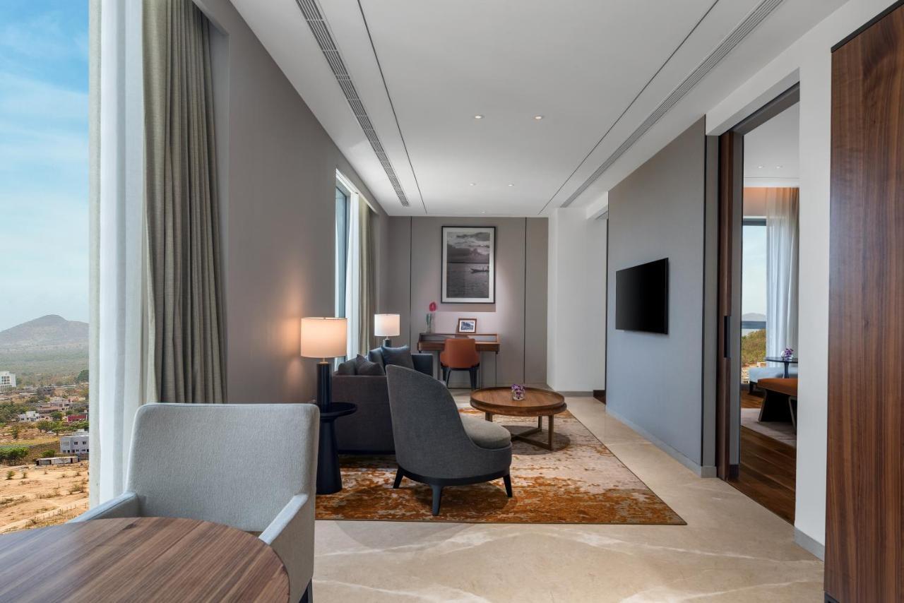 Radisson Blu Hotel & Spa, Nászik Kültér fotó