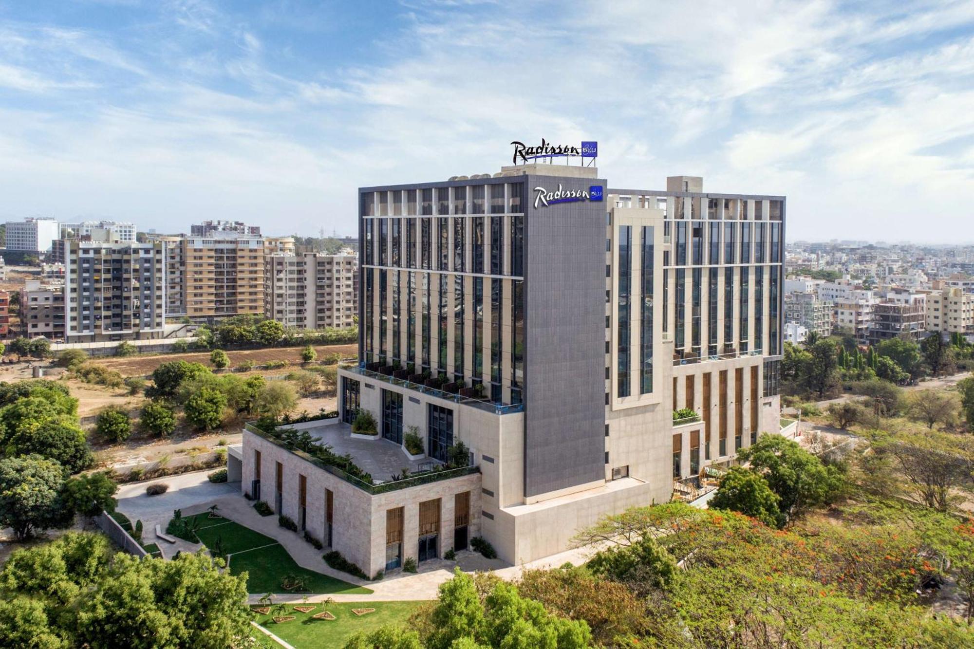 Radisson Blu Hotel & Spa, Nászik Kültér fotó